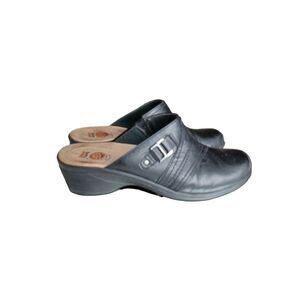 EARTH SPIRIT Womans Black Leather‎ Clogs 8M